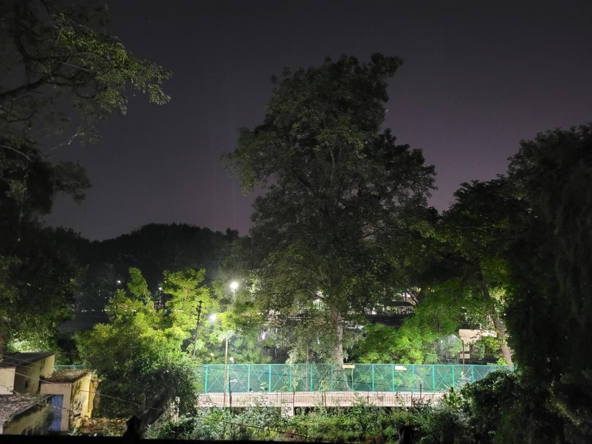 Hotel Ananda Kashi Varanasi Esterno foto