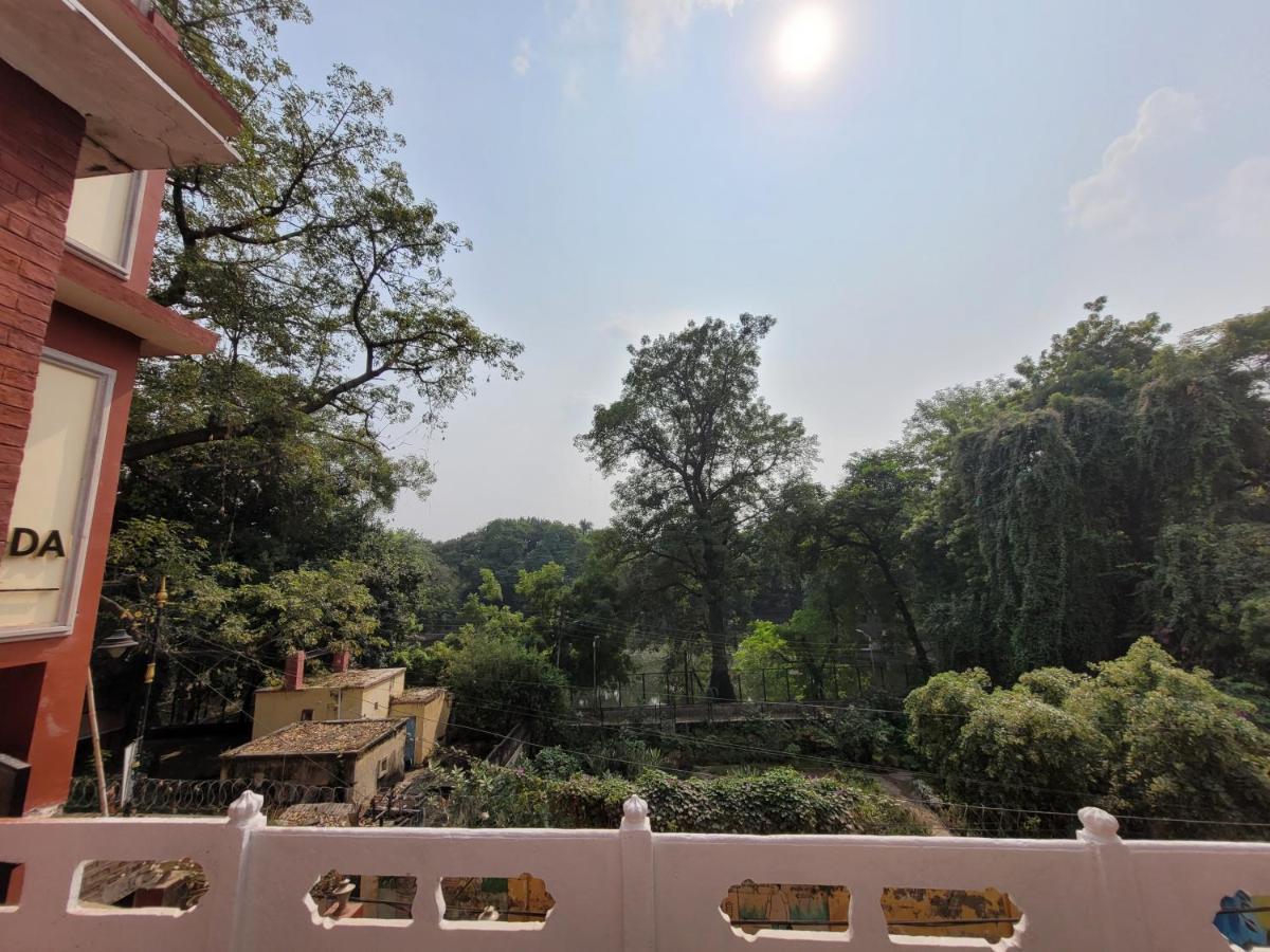 Hotel Ananda Kashi Varanasi Esterno foto