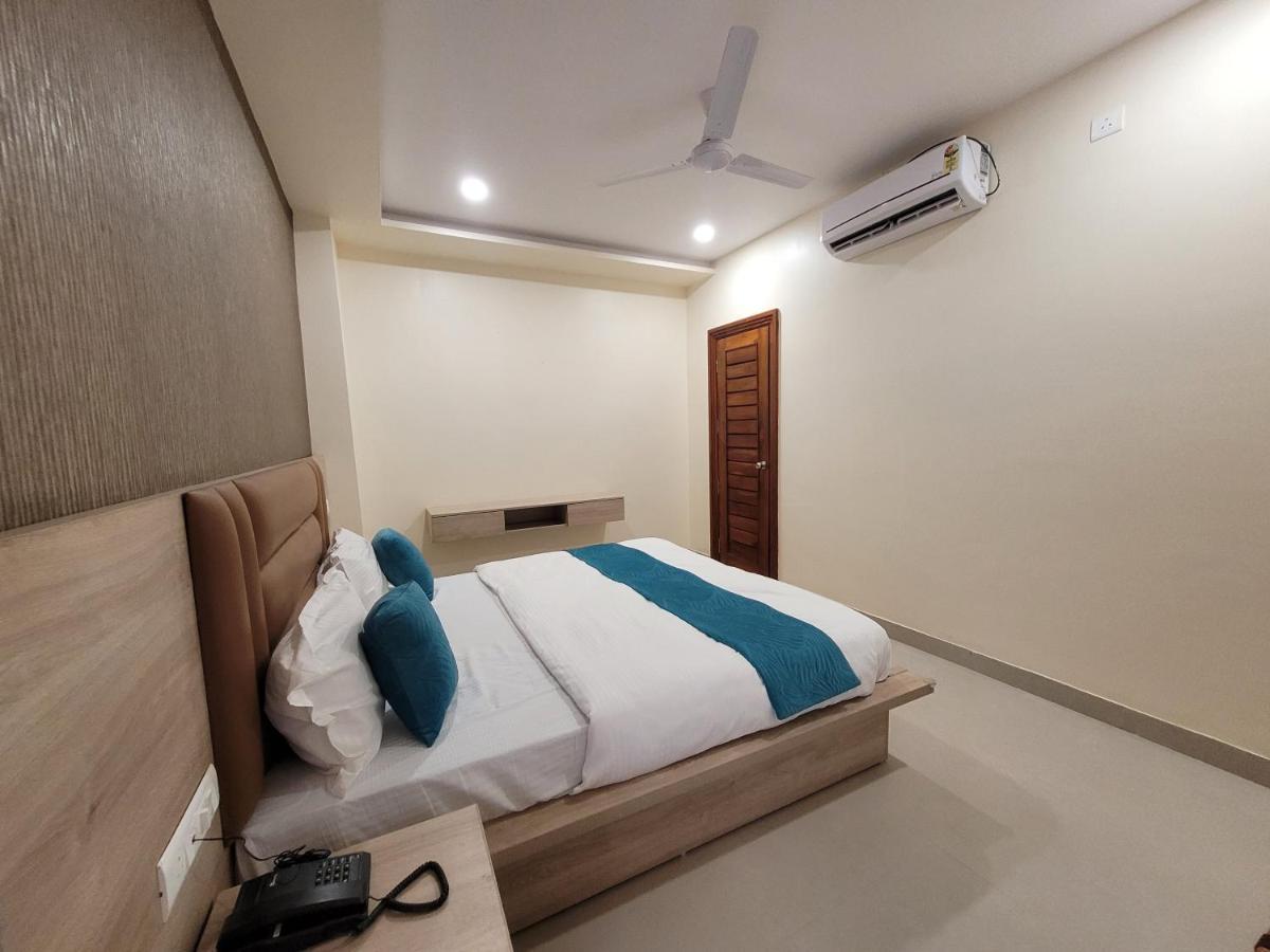 Hotel Ananda Kashi Varanasi Esterno foto
