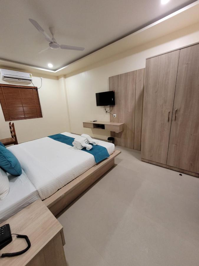 Hotel Ananda Kashi Varanasi Esterno foto