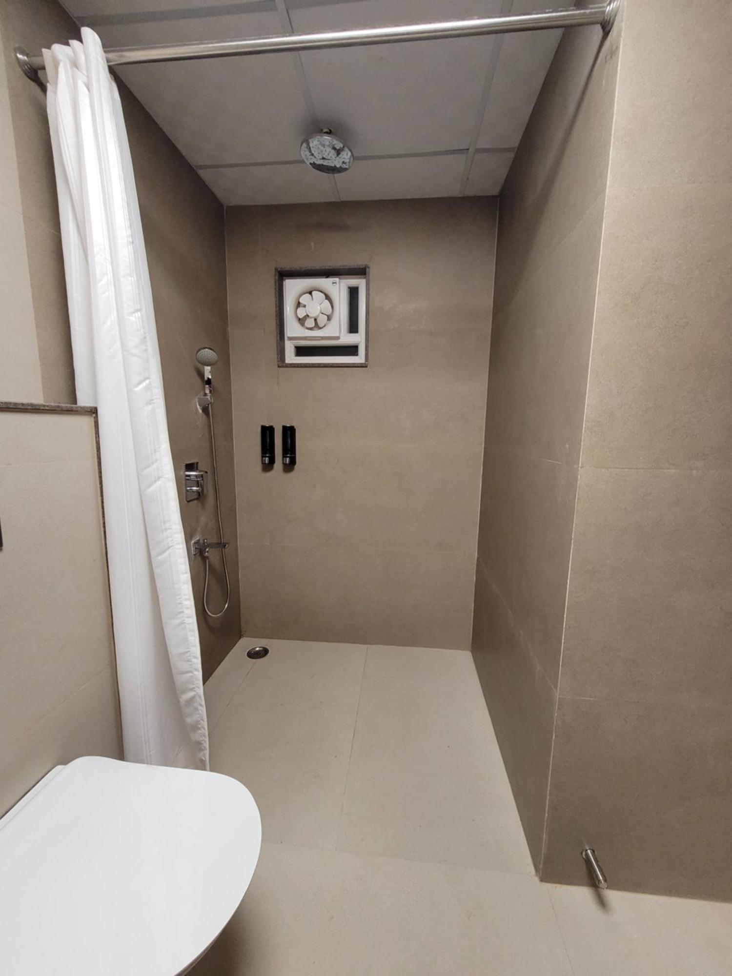 Hotel Ananda Kashi Varanasi Esterno foto