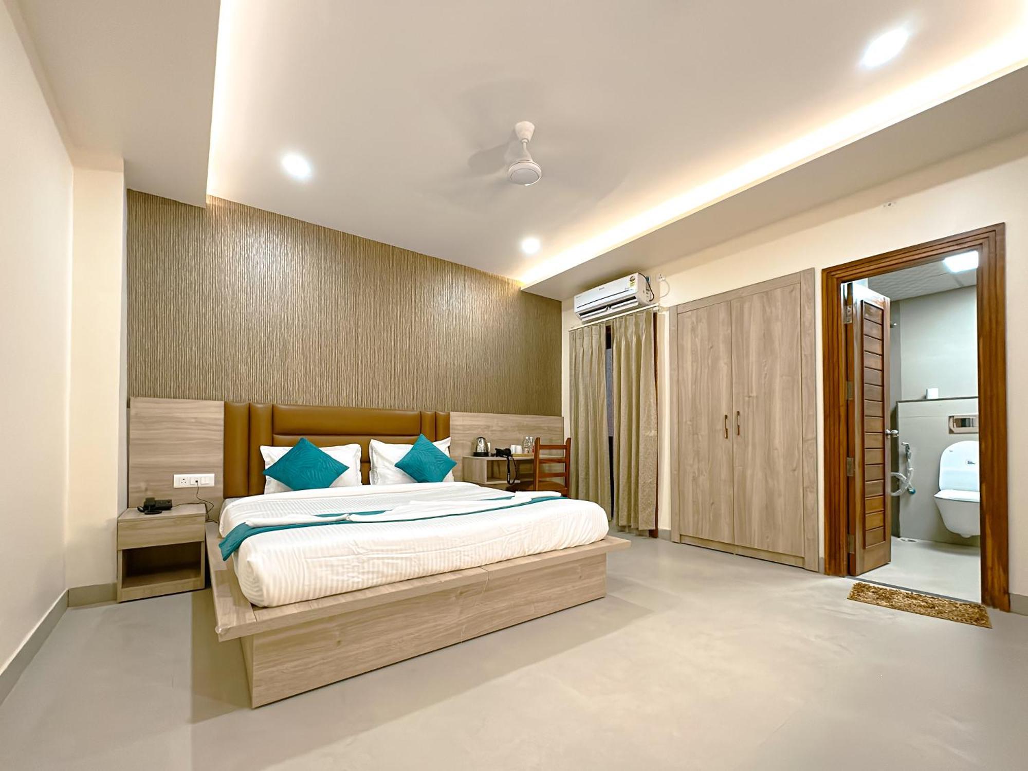 Hotel Ananda Kashi Varanasi Esterno foto