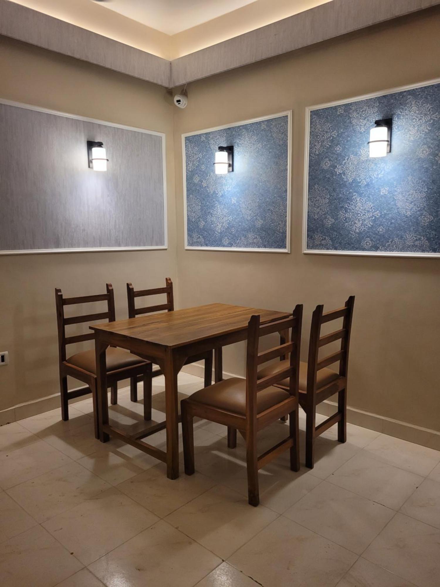 Hotel Ananda Kashi Varanasi Esterno foto